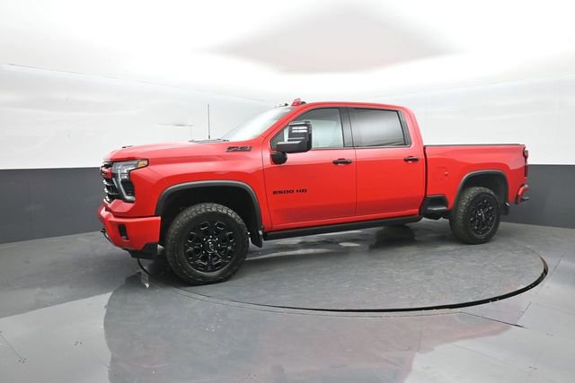 Used 2024 Chevrolet Silverado 2500 LTZ w/ LTZ Plus Package image 4