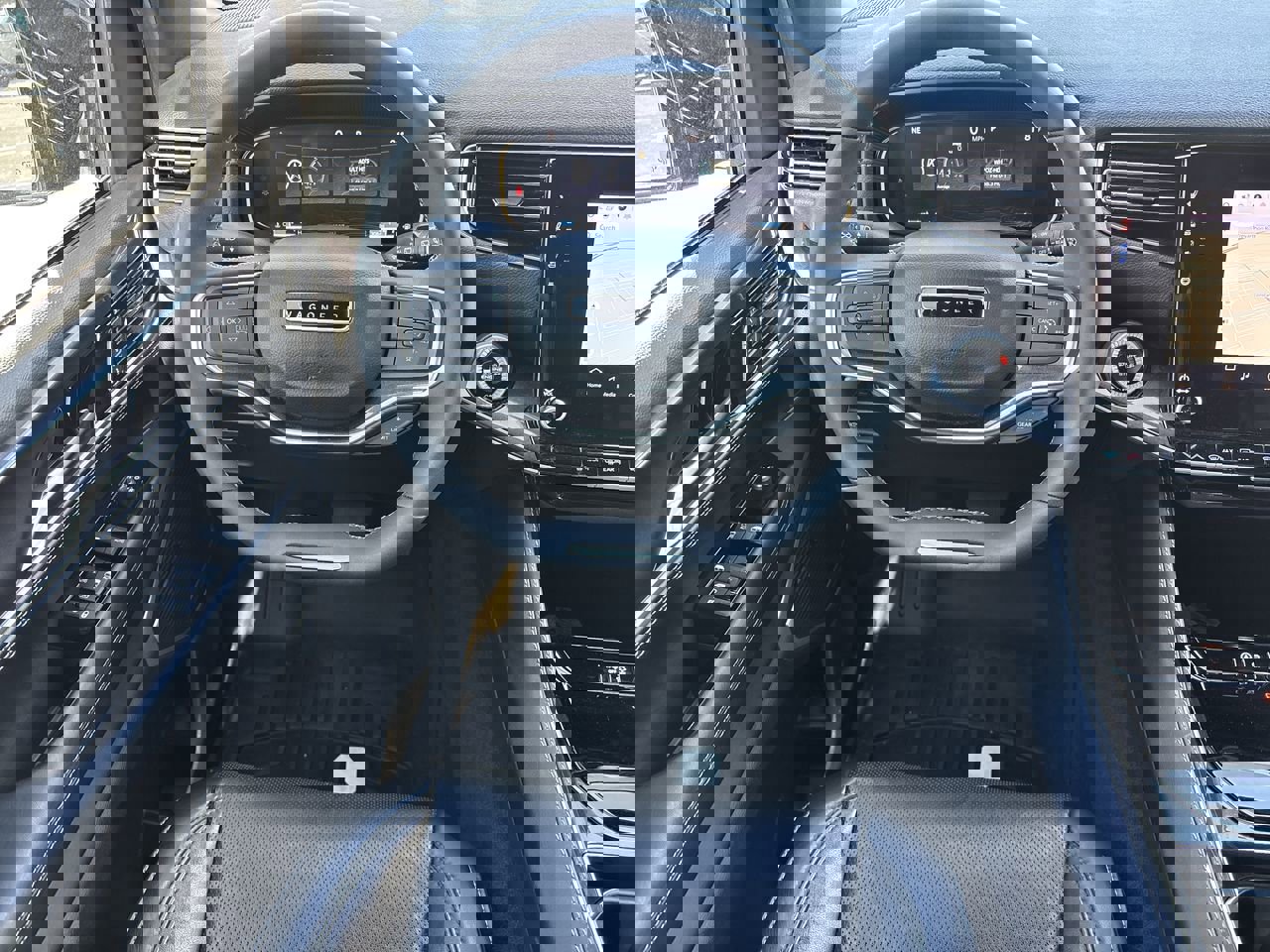 Used 2024 Jeep Wagoneer 2WD image 20