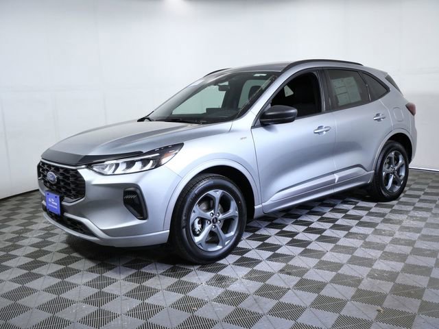 Certified 2023 Ford Escape ST-Line w/ Tech Pack #1 AWD/4WD image 5