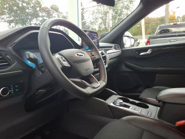Certified 2026 Ford Escape ST-Line AWD/4WD image 21