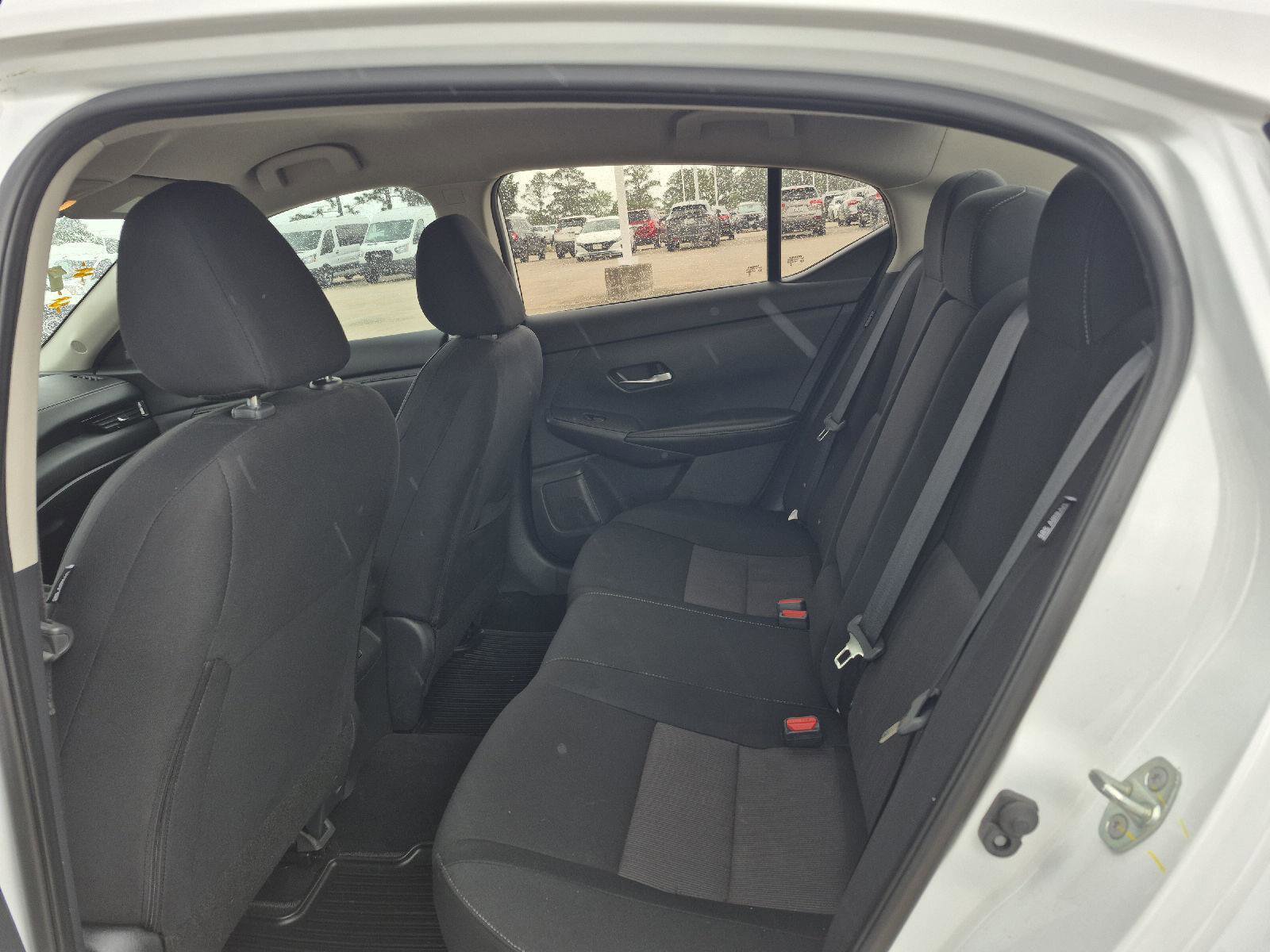 Used 2022 Nissan Sentra SV w/ All-Weather Package FWD image 7