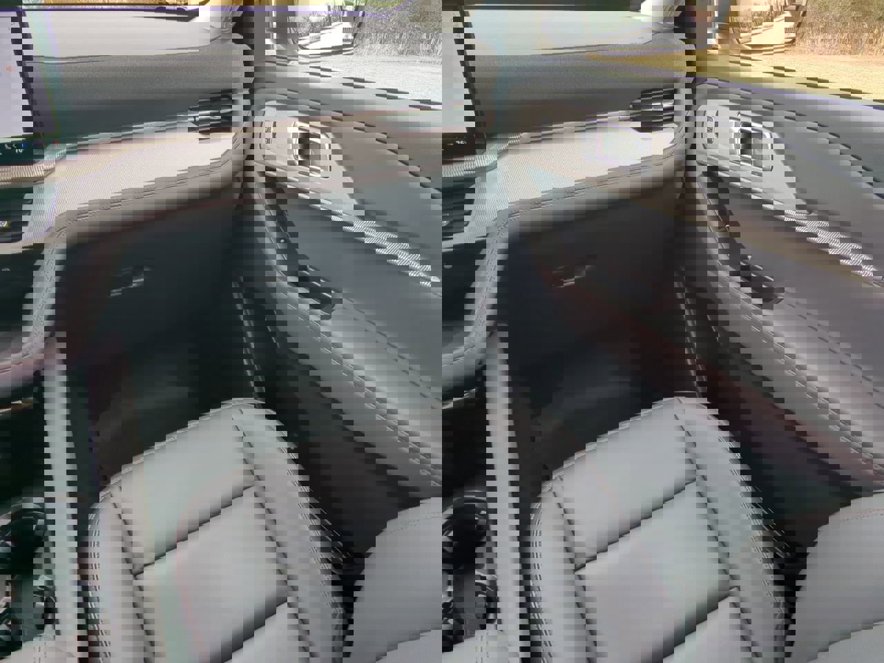 Certified 2025 Ford Explorer Active w/ Active Comfort Package image 15