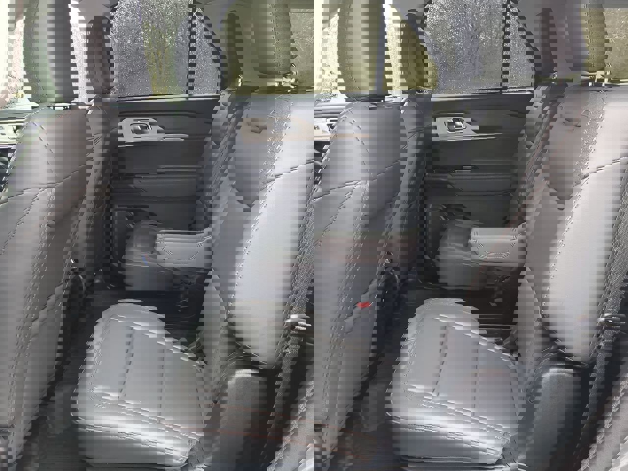 Certified 2025 Ford Explorer Active w/ Active Comfort Package image 12