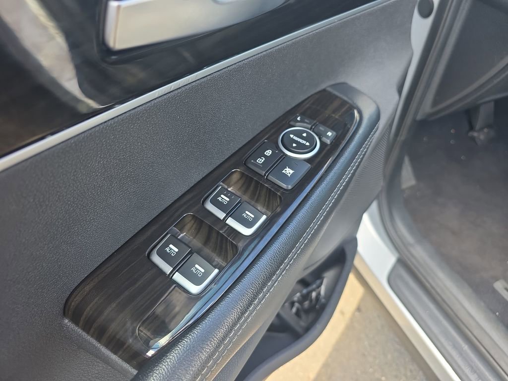 Used 2019 Kia Sorento EX AWD/4WD image 13