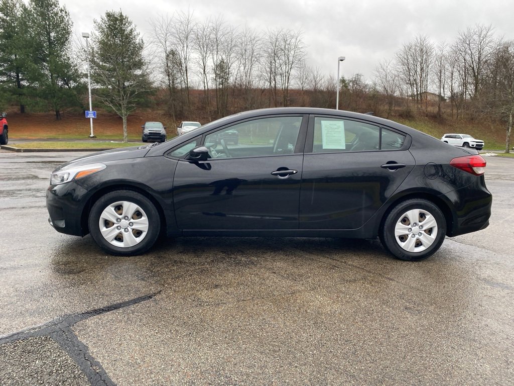 Used 2017 Kia Forte LX image 6