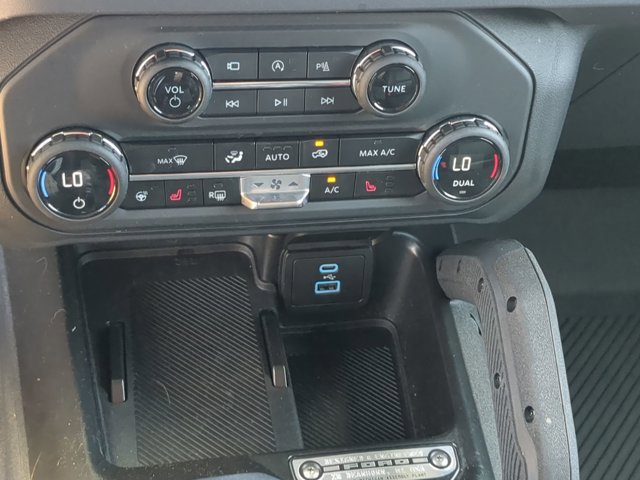 Certified 2025 Ford Bronco Outer Banks w/ Sasquatch Package AWD/4WD image 26