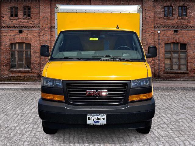 Used 2021 GMC Savana 3500 w/ Power Convenience Package RWD image 2