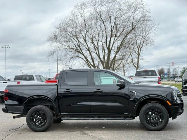 Certified 2025 Ford Ranger Lariat w/ Black Appearance Package image 10