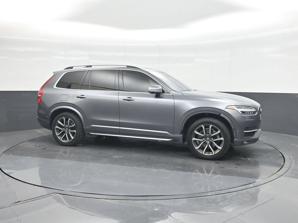 Used 2018 Volvo XC90 T6 Momentum w/ Convenience Package AWD/4WD image 11