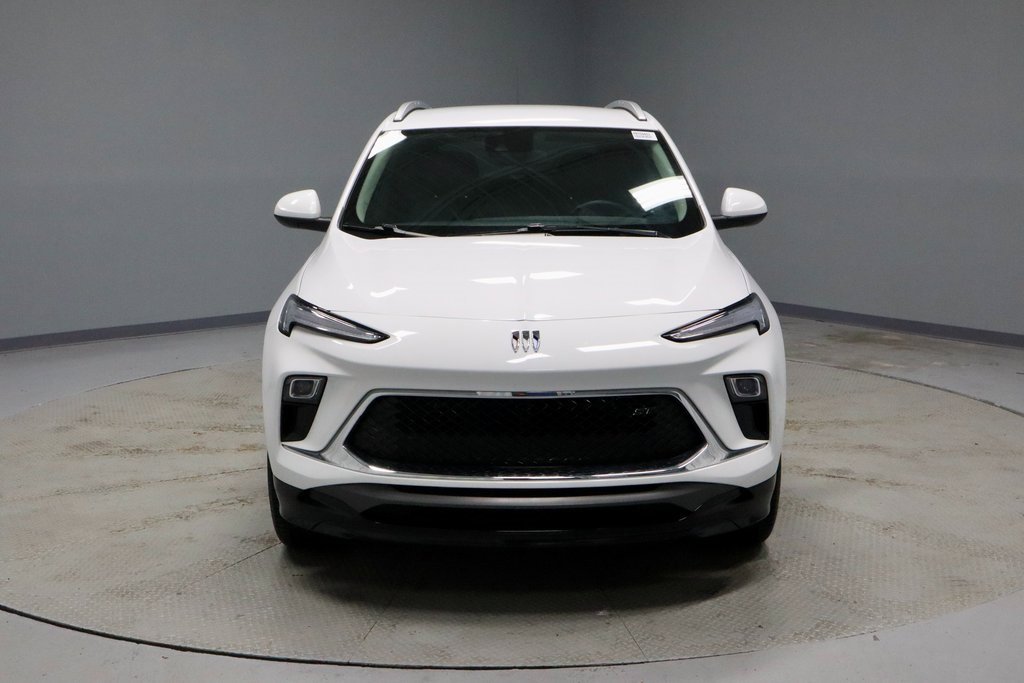 Used 2024 Buick Encore GX Sport Touring w/ Comfort Package image 7