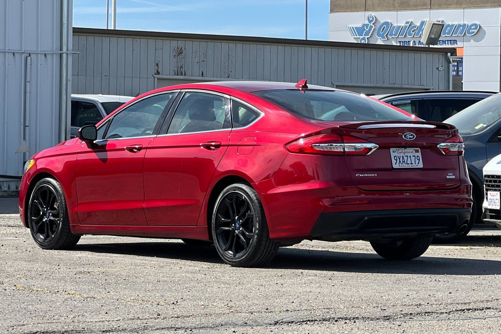 Certified 2019 Ford Fusion SE w/ Equipment Group 151A image 3