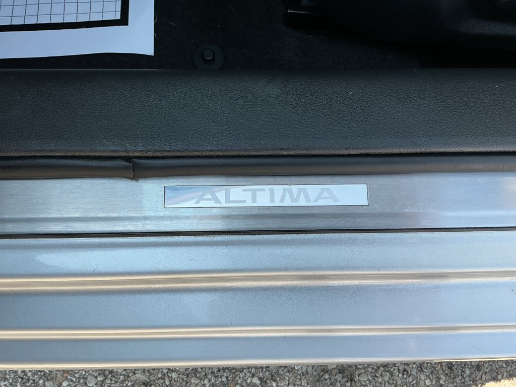 Used 2022 Nissan Altima 2.5 SL FWD image 31