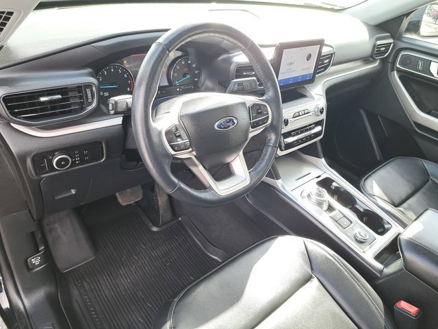 Certified 2023 Ford Explorer XLT w/ Equipment Group 202A image 17