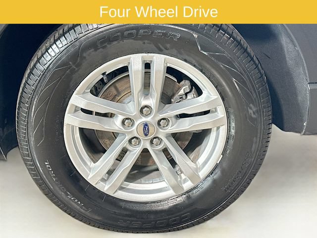 Certified 2023 Ford Explorer XLT w/ Equipment Group 202A AWD/4WD image 6