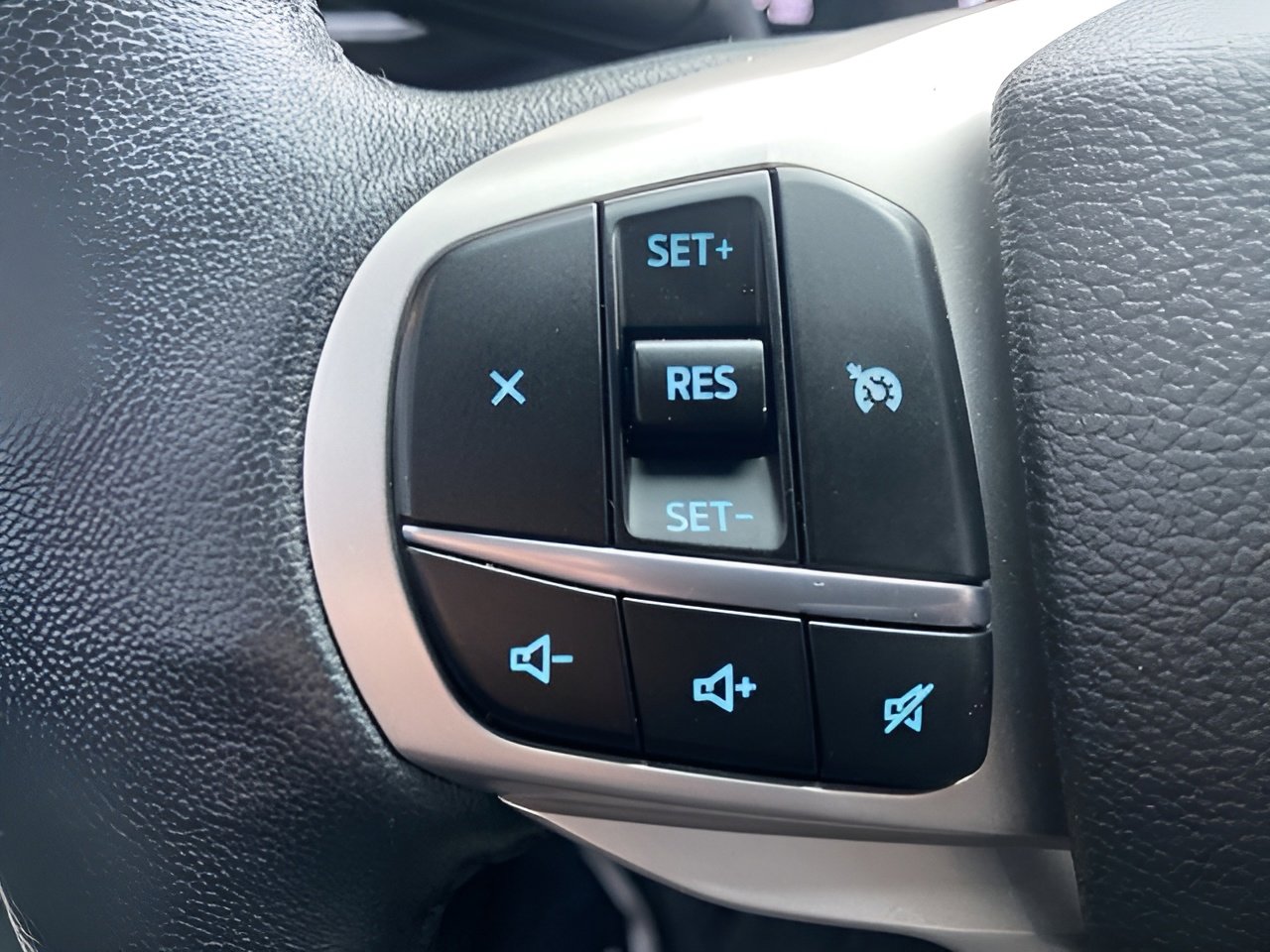 Certified 2023 Ford Explorer XLT w/ Equipment Group 202A image 18