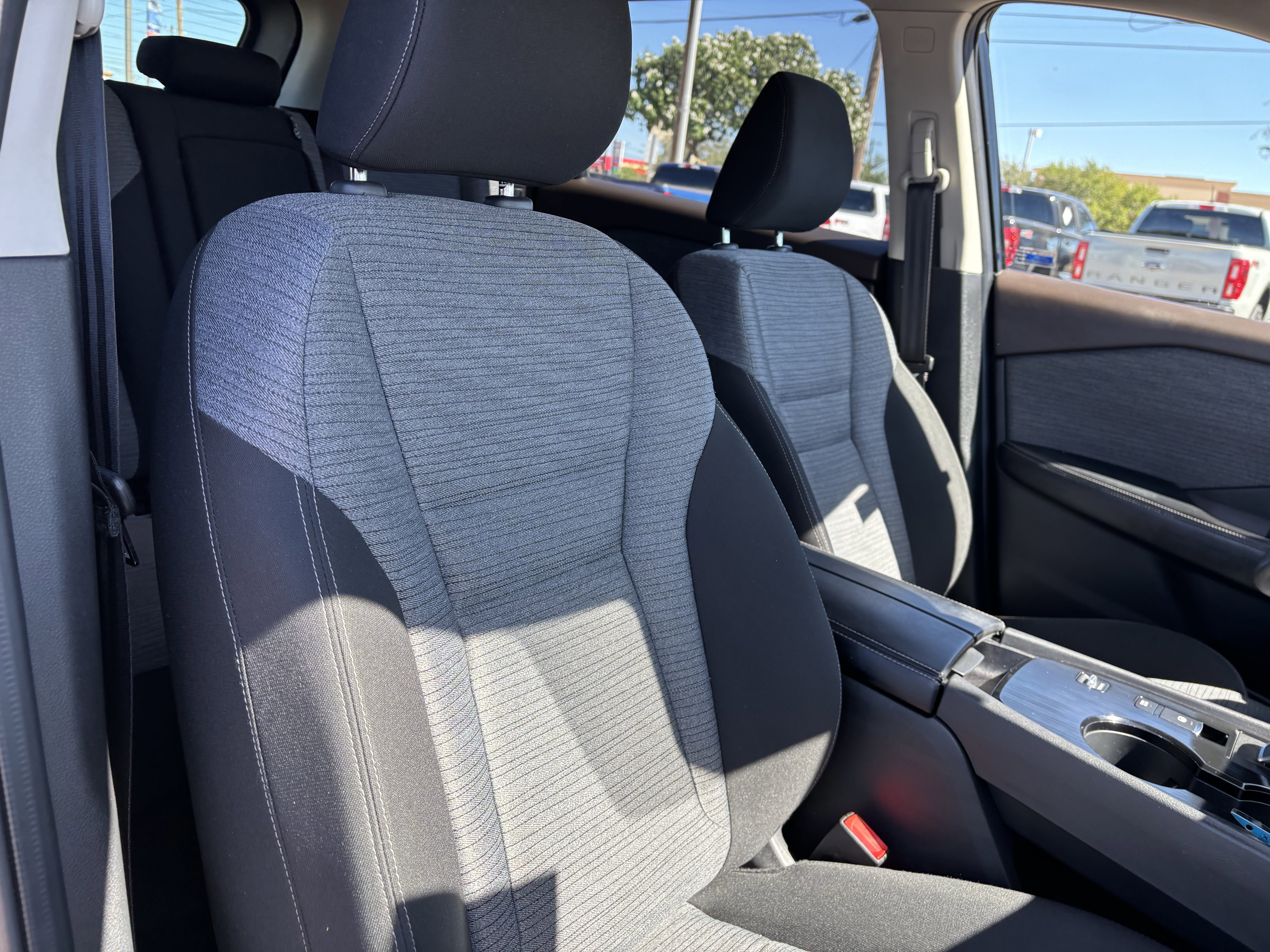 Used 2023 Nissan Rogue SV image 26