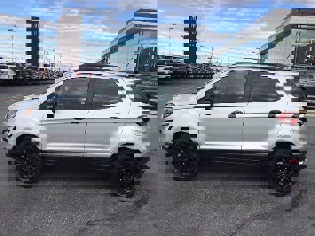 Certified 2022 Ford EcoSport SES w/ Interior Protection Package image 2