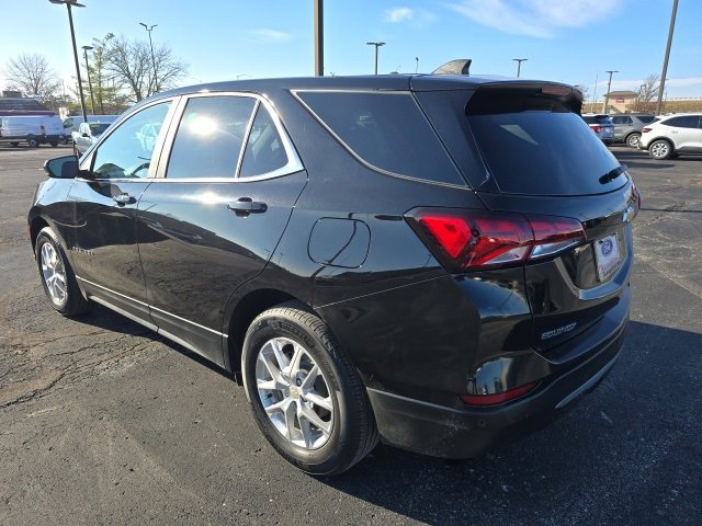 Used 2022 Chevrolet Equinox LT image 3