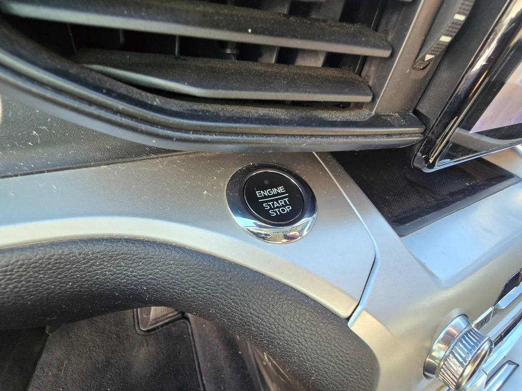 Certified 2021 Ford Explorer XLT image 16