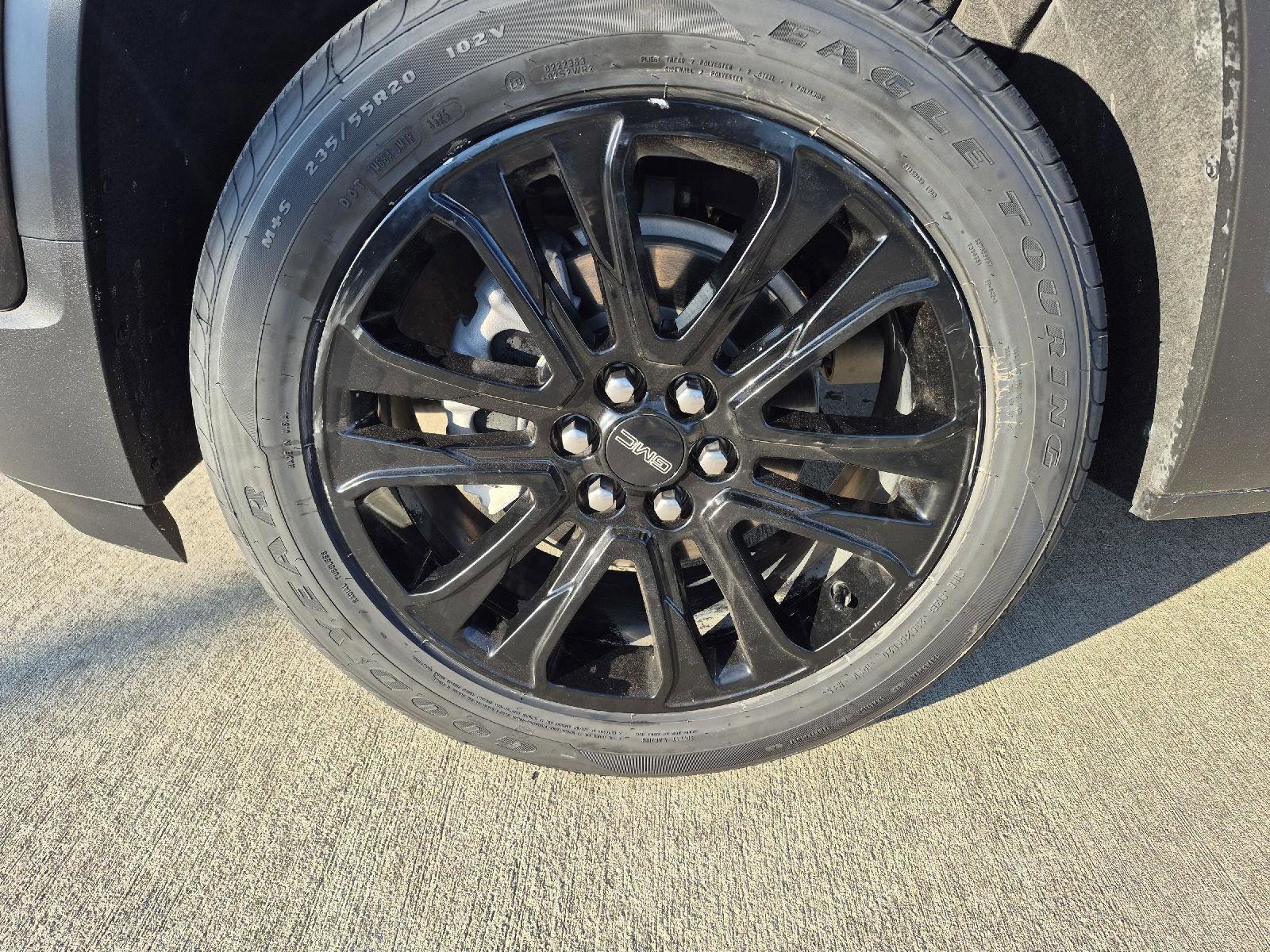 Used 2023 GMC Acadia SLE w/ Driver Convenience Package image 7