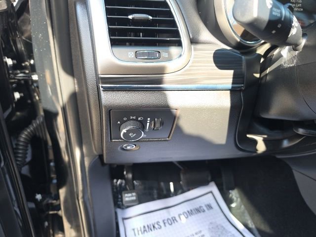 Used 2021 Jeep Grand Cherokee Limited image 11