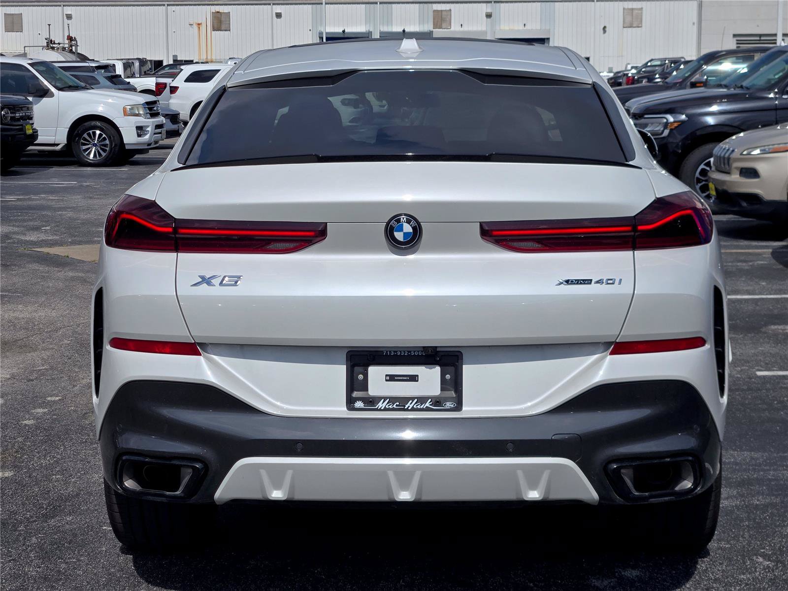 Used 2026 BMW X6 xDrive40i w/ Premium Package AWD/4WD image 7