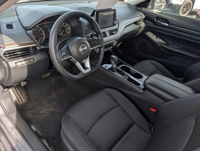 Used 2024 Nissan Altima 2.5 SV image 9