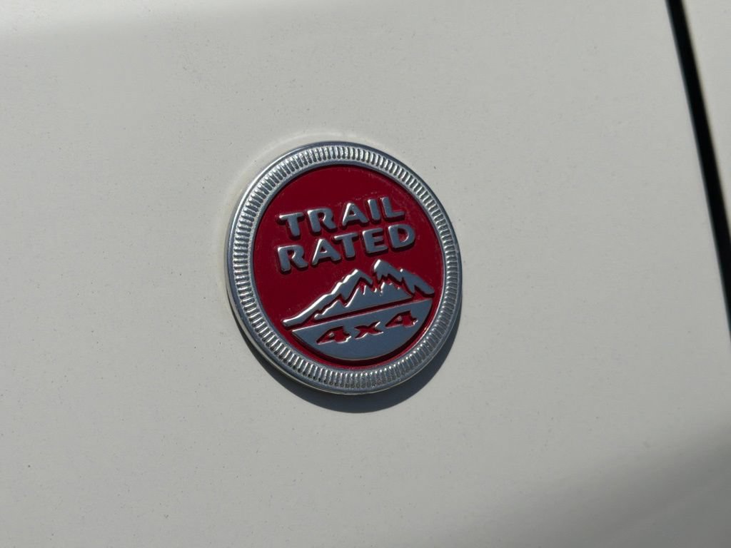 Used 2020 Jeep Compass Trailhawk AWD/4WD image 14