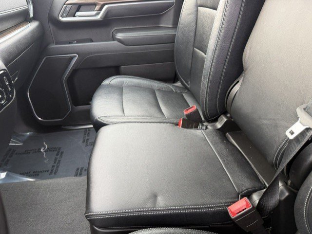 Used 2022 Chevrolet Silverado 1500 LT w/ Diesel Off-Road Package AWD/4WD image 25