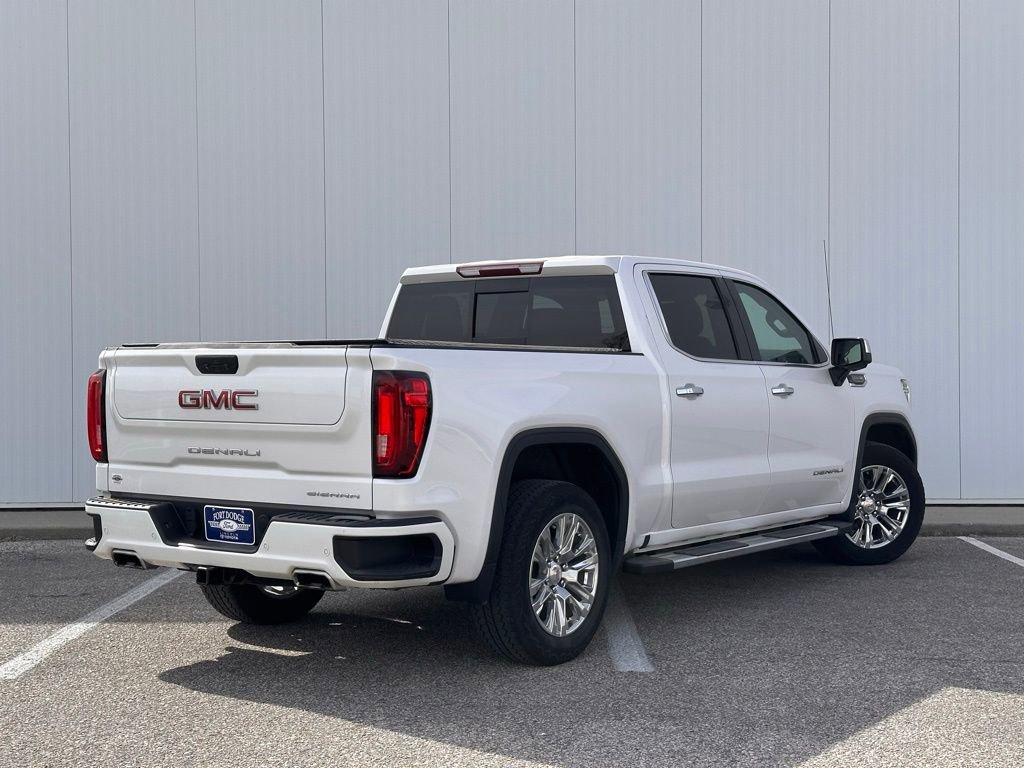 Used 2022 GMC Sierra 1500 Denali w/ Driver Alert Package II AWD/4WD image 5