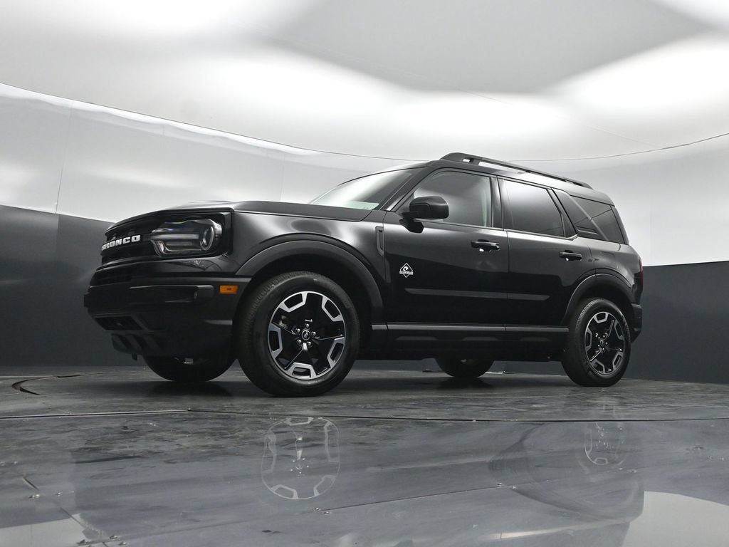 Certified 2023 Ford Bronco Sport Outer Banks w/ Tech Package AWD/4WD image 41