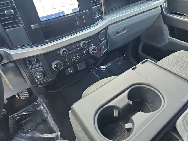 Certified 2025 Ford F250 XLT w/ FX4 Off-Road Package AWD/4WD image 23