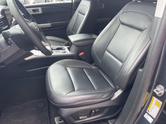 Certified 2024 Ford Explorer XLT w/ Equipment Group 202A AWD/4WD image 28