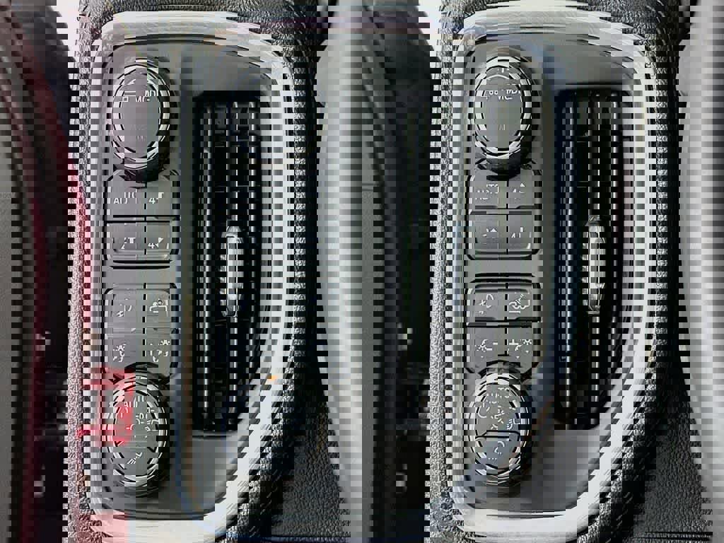 Used 2022 Chevrolet Silverado 1500 LT Trail Boss w/ Safety Package image 27