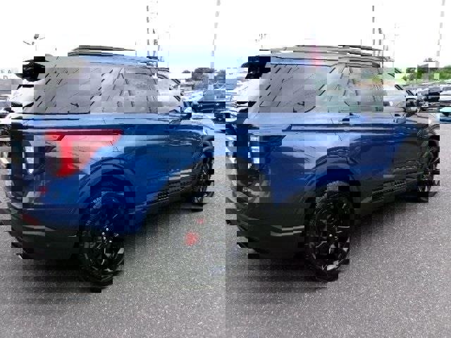 Certified 2022 Ford Explorer ST w/ Equipment Group 401A image 2
