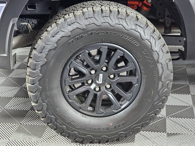 Certified 2025 Ford F150 Raptor AWD/4WD image 9