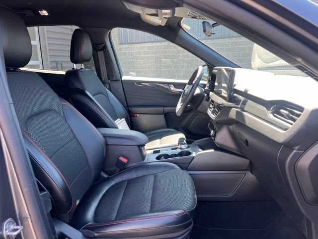 Certified 2024 Ford Escape ST-Line w/ Tech Pack #1 AWD/4WD image 11