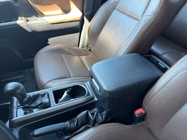 Used 2020 Toyota Tacoma Limited AWD/4WD image 33