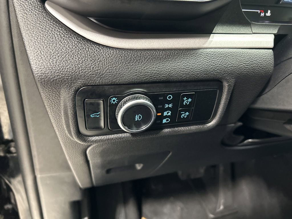 Certified 2023 Ford Explorer XLT w/ Equipment Group 202A image 14