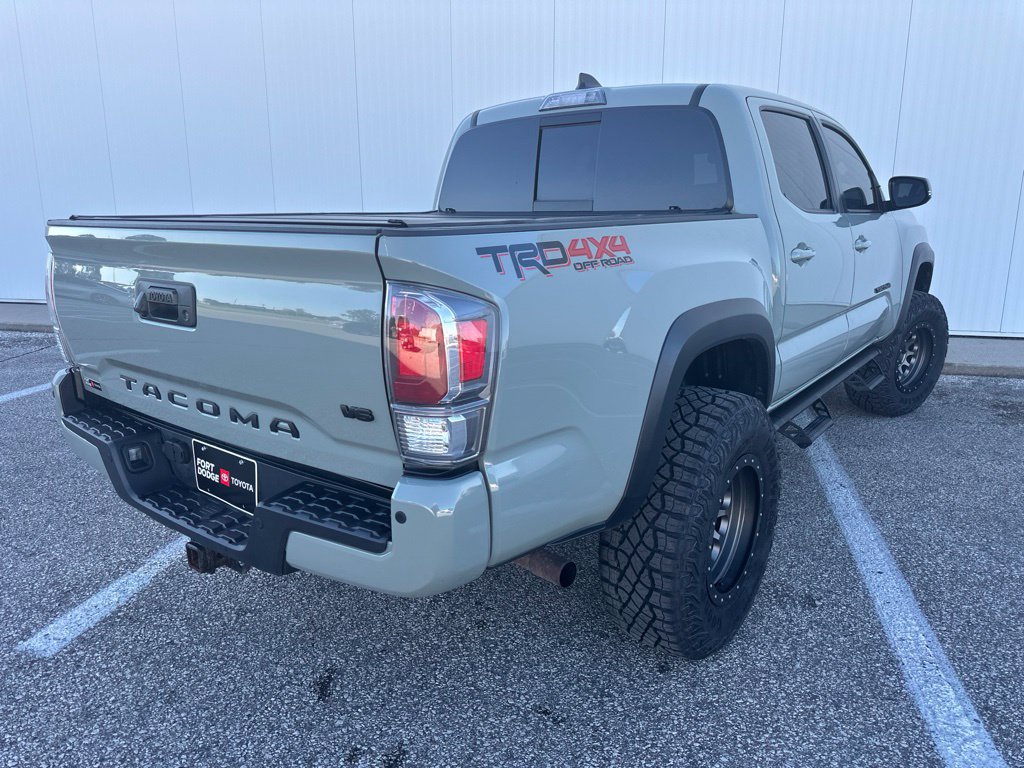 Used 2022 Toyota Tacoma TRD Off-Road w/ TRD Premium Off Road Package AWD/4WD image 7