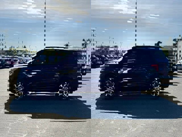 Certified 2020 Ford Explorer ST w/ Premium Technology Package image 3