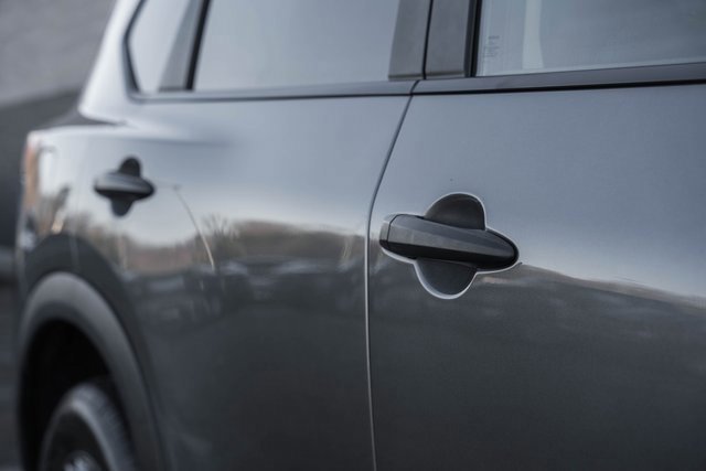 Used 2024 Nissan Rogue S image 18