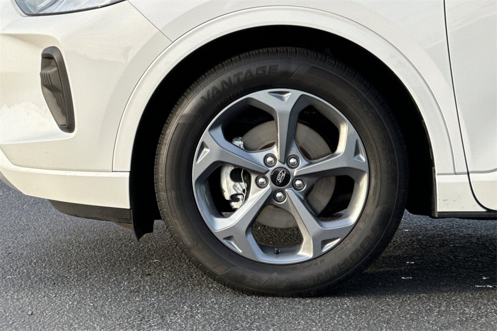 Certified 2023 Ford Escape ST-Line image 25