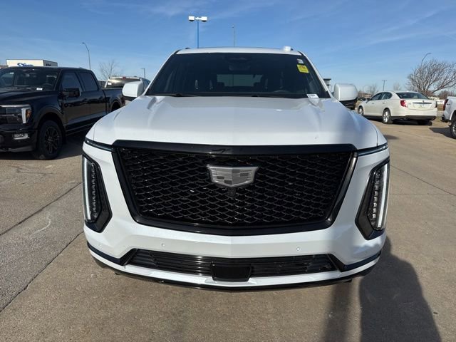 Used 2026 Cadillac Escalade Platinum Sport w/ LPO, ONYX Package image 8