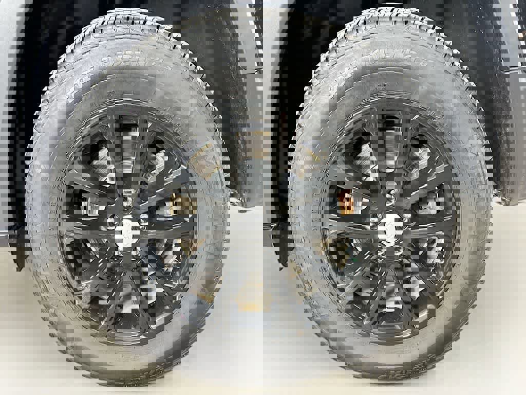 Used 2022 Jeep Cherokee Latitude Lux w/ Sun & Sound Group image 11