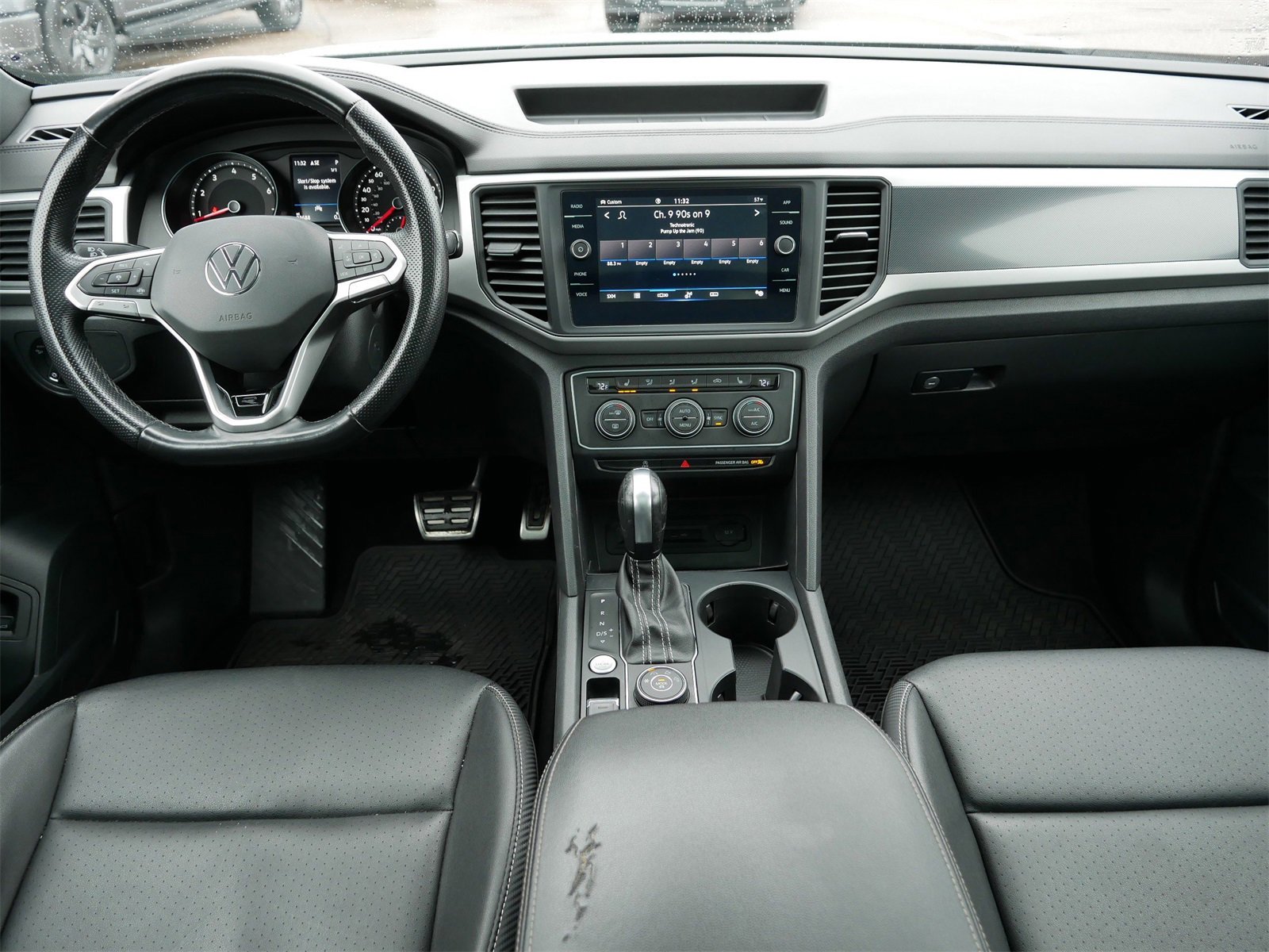 Used 2021 Volkswagen Atlas Cross Sport SE w/ Panoramic Sunroof Package image 19