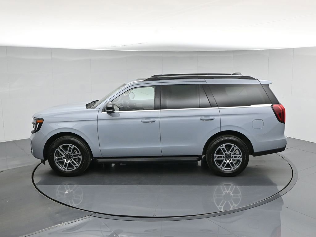 Certified 2025 Ford Expedition Active AWD/4WD image 22