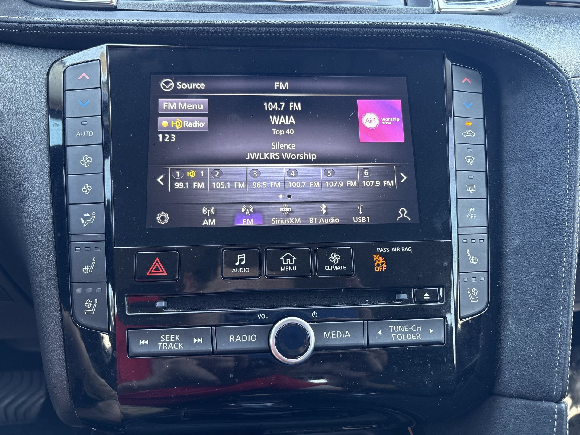 Used 2023 INFINITI QX50 Sensory FWD image 6