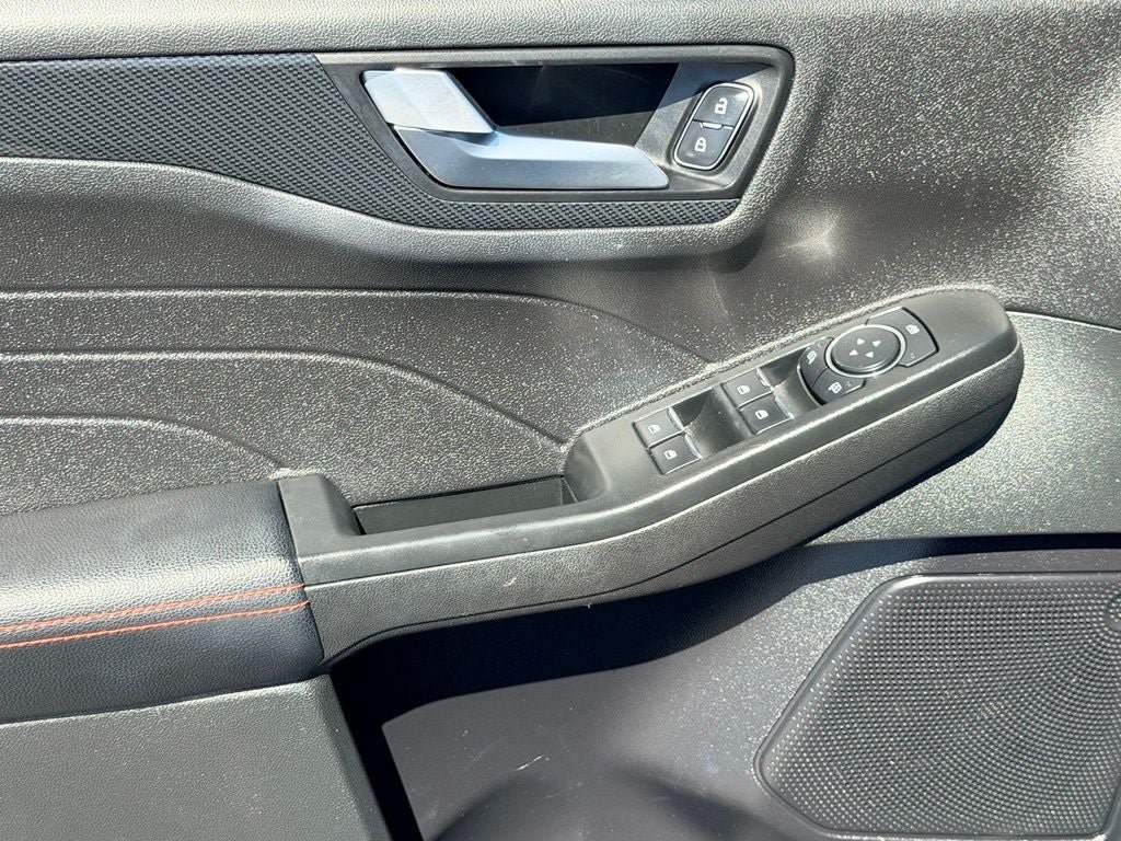 Certified 2023 Ford Escape ST-Line w/ Tech Pack #1 FWD image 24