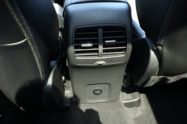 Certified 2024 Ford Escape Platinum AWD/4WD image 27